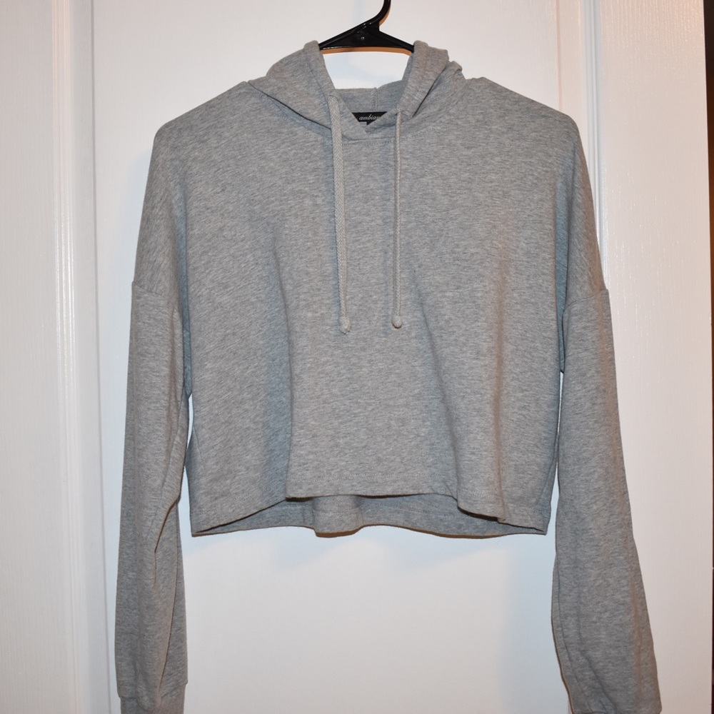 Ambiance Crop top hoodie